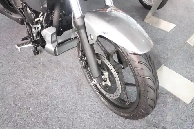 Suzuki Intruder