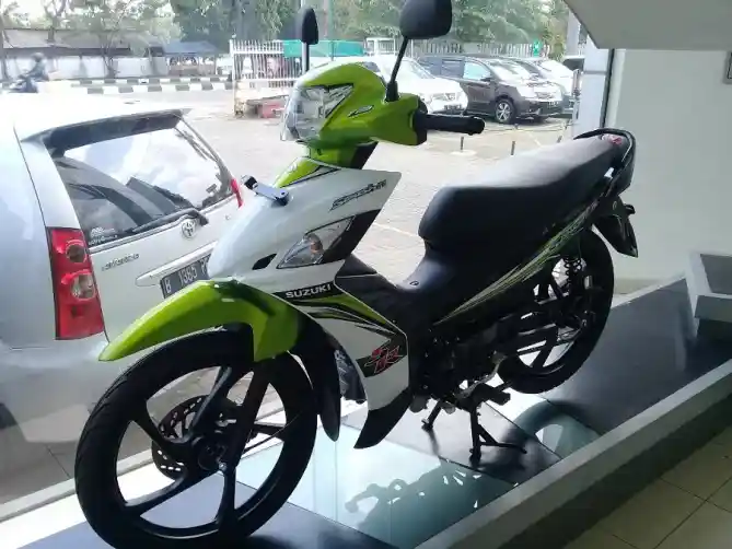 Suzuki Smash SR FI