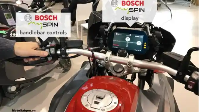 Teknologi split screen Bosch atau mirroring layar