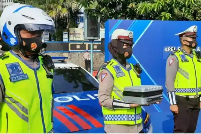 Tilang Melalui Kamera Ponsel Mulai Berlaku di Jateng, Sumut dan Sumsel