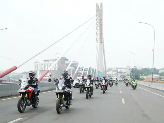 Touring Honda CB150X Bandung