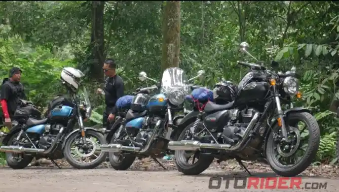 Touring Royal Enfield Metor 350 Jakarta Ciletuh