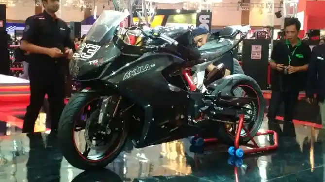 TVS Akula 310