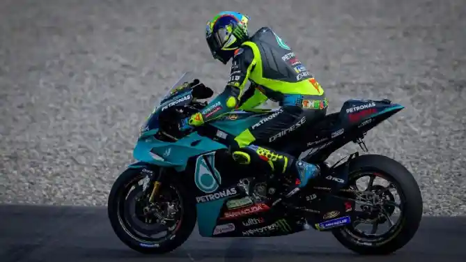 Valentino Rossi dan Pol Espargaro