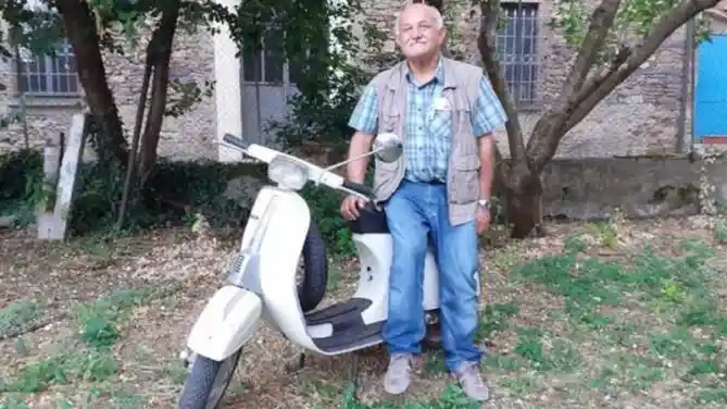 Vespa 50 Special