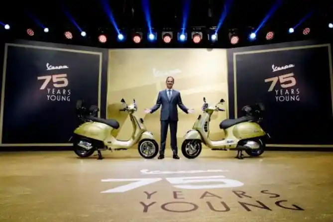 Vespa 75th Anniversary Edition