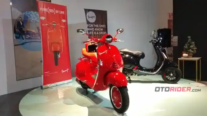 Vespa 946 Red