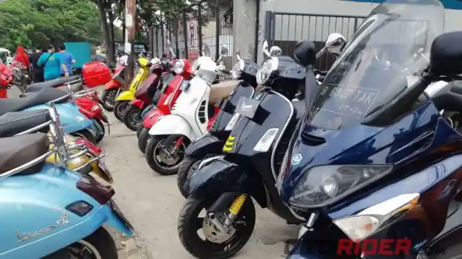 Vespa Dealer Open Day