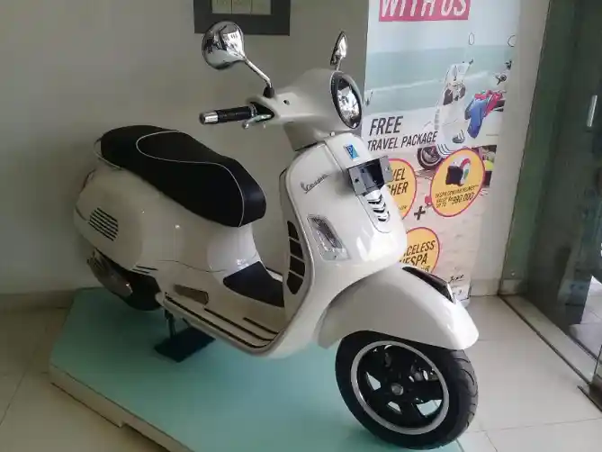 Vespa GTS 300