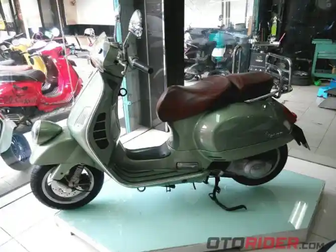 Vespa GTV250ie