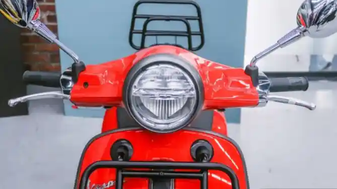 Vespa Sprint S 150 dan Edisi Khusus Primavera S 150