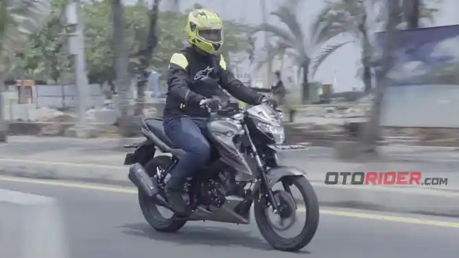 Video First Ride Suzuki GSX150 Bandit