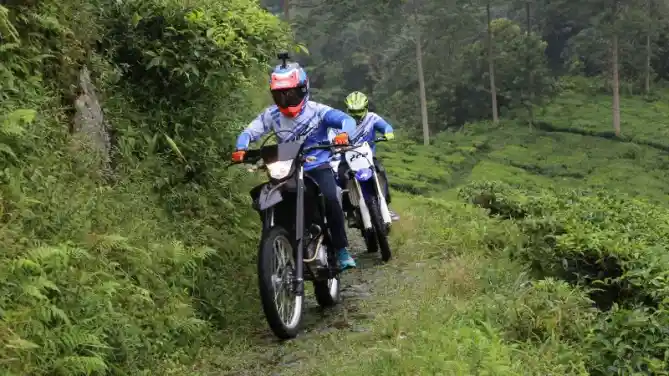 Wawan Tembong dan Akbar Taufan Yamaha WR 155R