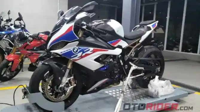 BMW S1000RR