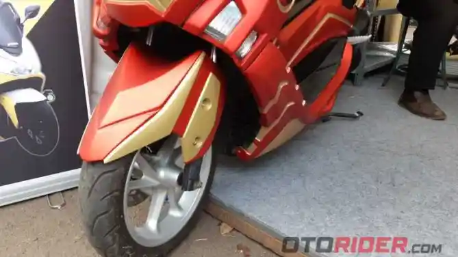 Yamaha NMax Iron Man