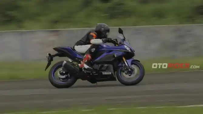 Yamaha R25