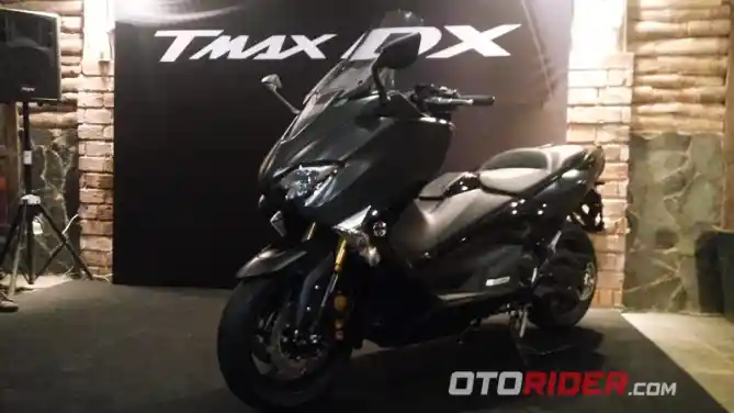 Yamaha TMax DX