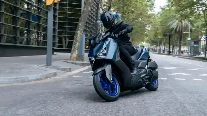 Yamaha XMAX 2023