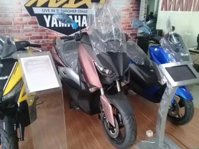 Yamaha XMax