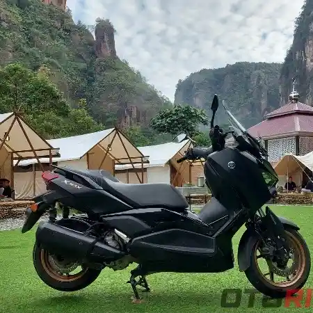 Yamaha XMAX