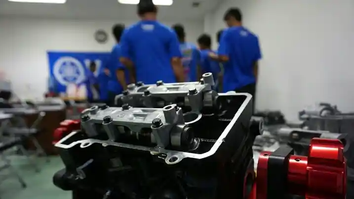 Yamaha Indonesia Transfer Rahasia Mesin Balap ke Mekanik