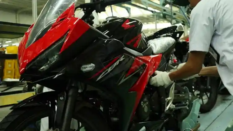 Dari Empat Model New Honda CBR150R Terbaru, Inilah Tampilan 