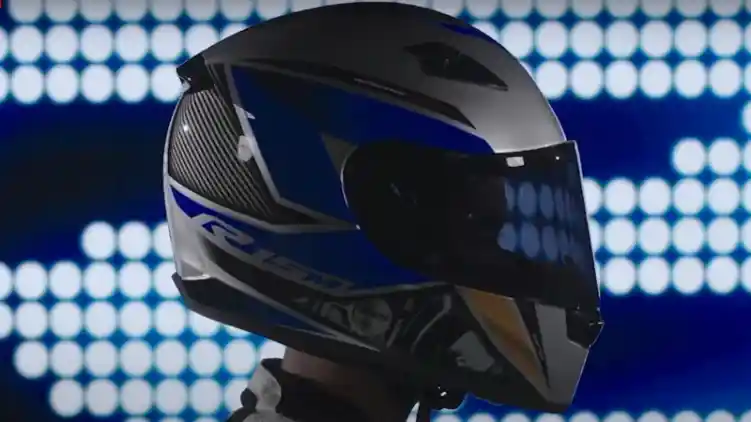 Yamaha Berikan Helm Spesial untuk Pembelian All New R15M Connected-ABS