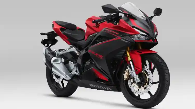 Honda CBR250RR Dapat Tampilan Baru, Bravery Red Black