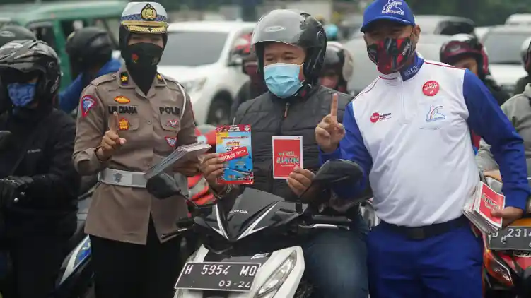 Honda dan Polda Jabar Beri Edukasi Keselamatan Berkendara di Bandung