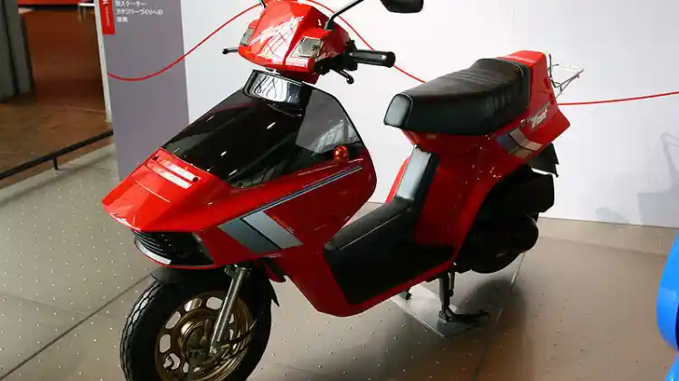 Ternyata Nenek Moyang Honda BeAT  Sudah Hadir Sejak Tahun 1983