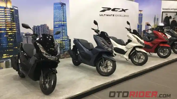 Harga Baru Honda PCX 160 dan PCX e:HEV per Juni 2022