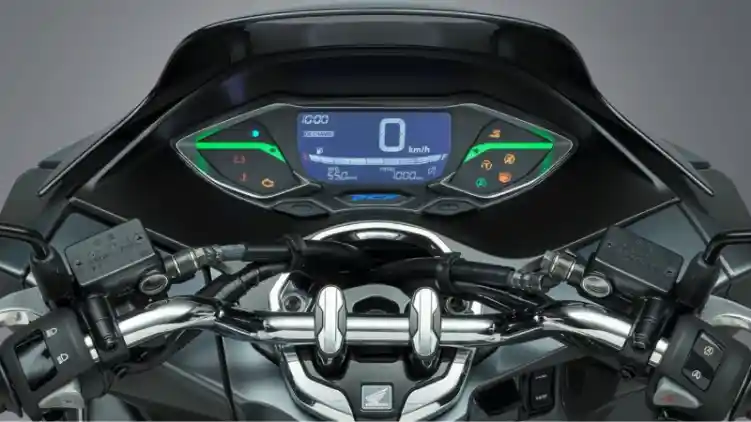 Bedah Fitur Honda PCX 160, Siap Bersaing dengan Yamaha NMax?