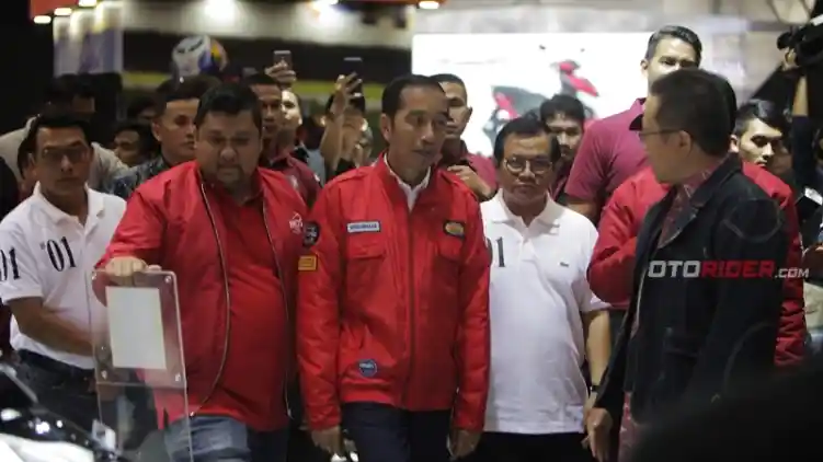 Kunjungi Indonesia Motorcycle Show 2018, Jokowi : Saya Hanya Melihat-lihat Motor Saja