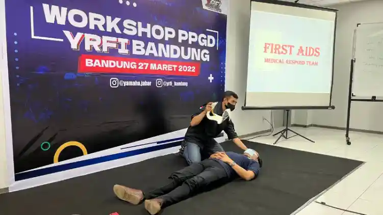 Sambil Kopdar, Komunitas YRFI Bandung Ikuti Workshop PPGD