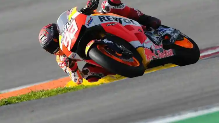 Marc Marquez Kembali ke Atas Motor, Siap Balapan MotoGP?
