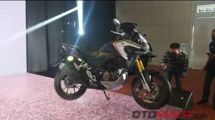 Detail Spesifikasi Honda CB150X, Pakai Mesin CB150R Streetfire?