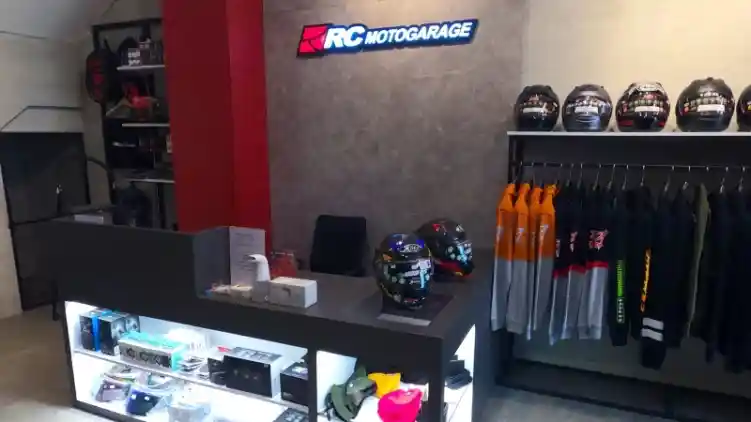 RC Motogarage Resmikan Outlet Baru di Surabaya