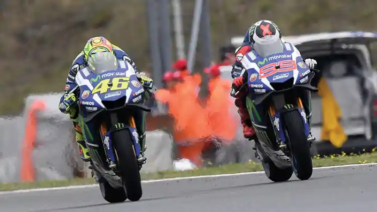 Rossi Ungkap Kesulitan Yamaha Membawa Kembali Lorenzo ke MotoGP