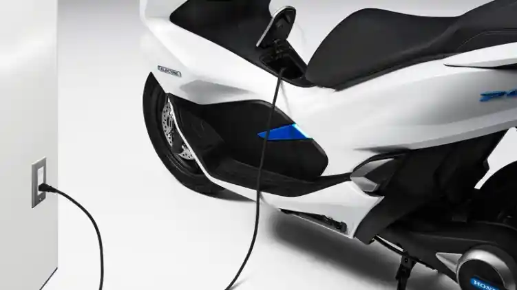 Panasonic & Honda Berkolaborasi Membuat Baterai Motor Listrik Di Indonesia