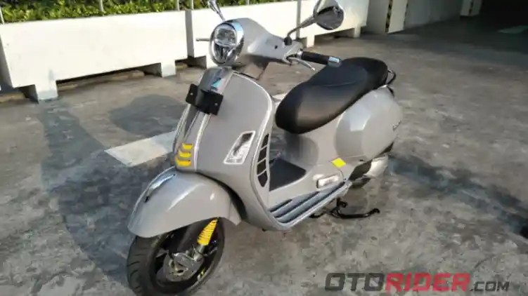  Skema  Kredit Vespa  GTS Super Tech 300 Ini Cicilan Paling 