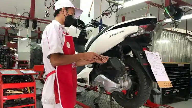 Servis Motor Honda di Jawa Barat Diskon 17 Persen Selama Agustus