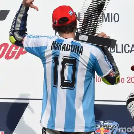 Diego Maradona dan Valentino Rossi