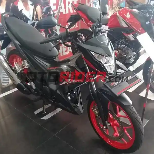 Komparasi Harga Honda Sonic 150R Vs Suzuki Satria F150, Manakah Paling ...