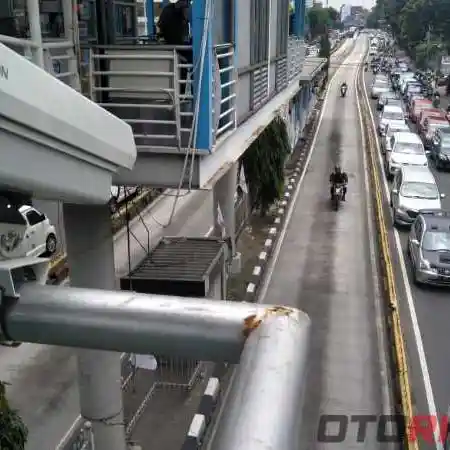 Kamera E-TLE Jalur Busway Koridor 6