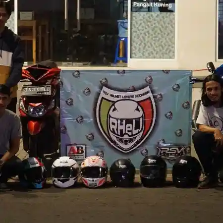 Komunitas RSV Helmet Lovers Indonesia (RHeLI)