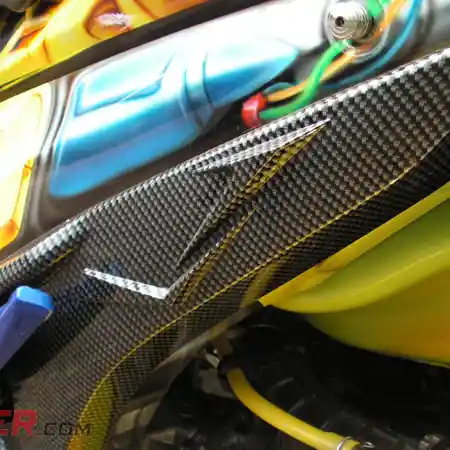 Modifikasi Yamaha Aerox 155 VVA 2017, Praktis Jadi Bumble Bee