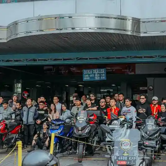 Paguyuban Motor Honda Bekasi Ramaikan Acara Honda Matic Premium Day