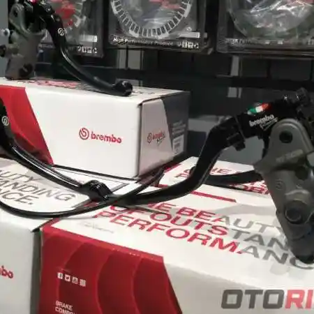 Ganti Perangkat Rem Brembo Secara Satuan, Apa yang Lebih Diutamakan?