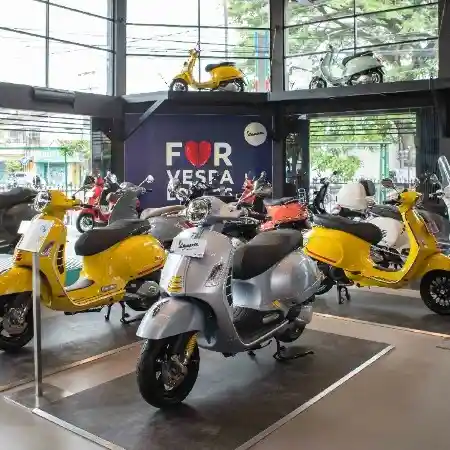 Piaggio Indonesia Resmikan Dealer Motoplex di Yogyakarta