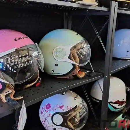 Promo Helm Cargloss di GJAW 2023